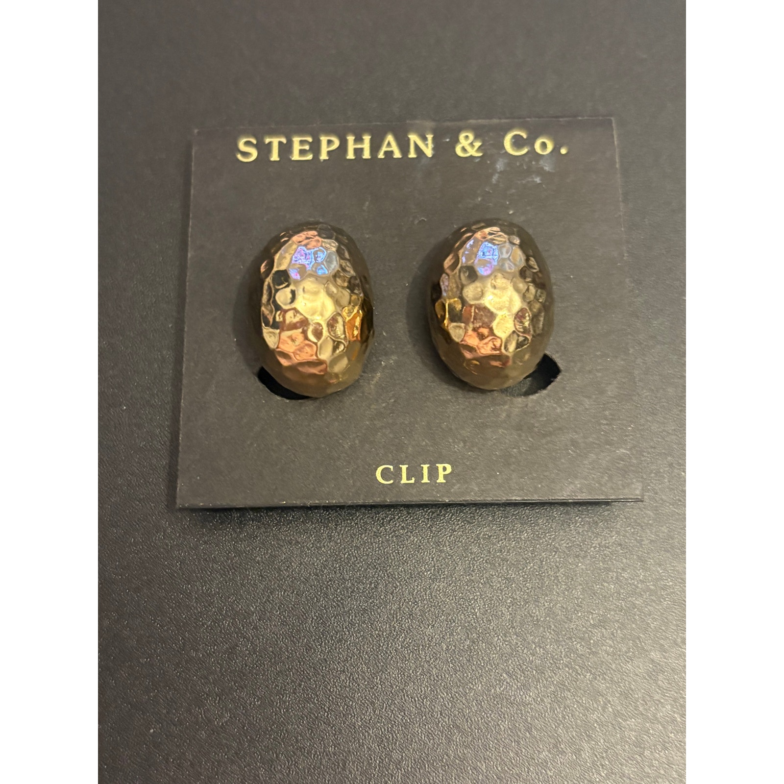Vintage Stephan Co Amber Cabochon Oval Clip Earrings Gold Tone 22$